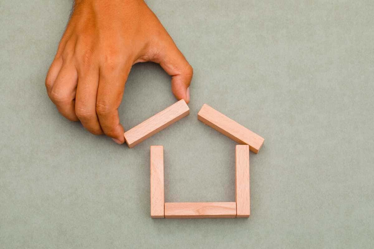 Desmonte os seus imóveis com mais segurança e profissionalismo! Desmonte os seus imóveis com mais segurança e profissionalismo