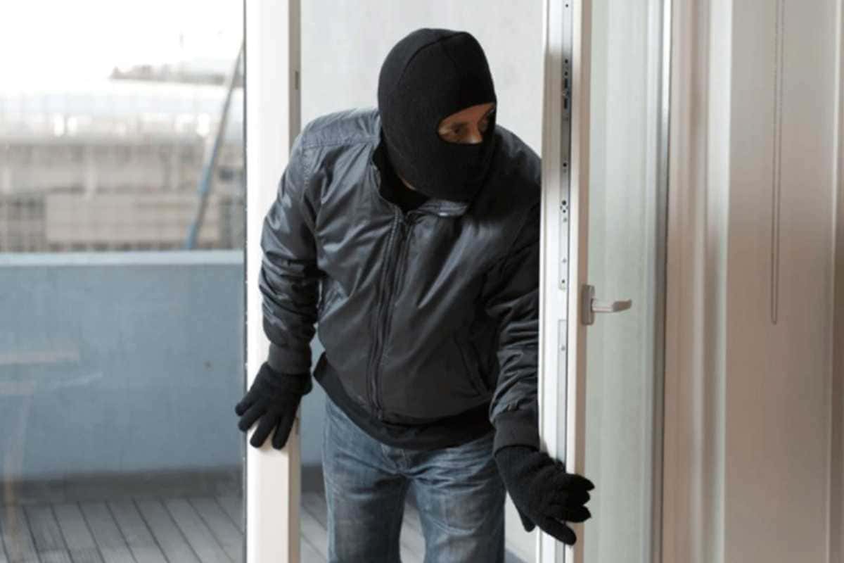 Durma Tranquilo: Descubra Como um Alarme Residencial Monitorado Pode Transformar a Segurança da Sua Casa Durma Tranquilo: Descubra Como um Alarme Residencial Monitorado Pode Transformar a Segurança da Sua Casa