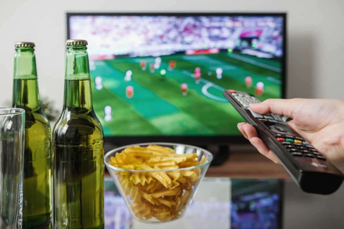 Futebol na TV: Motivos para assistir em casa que vão te surpreender