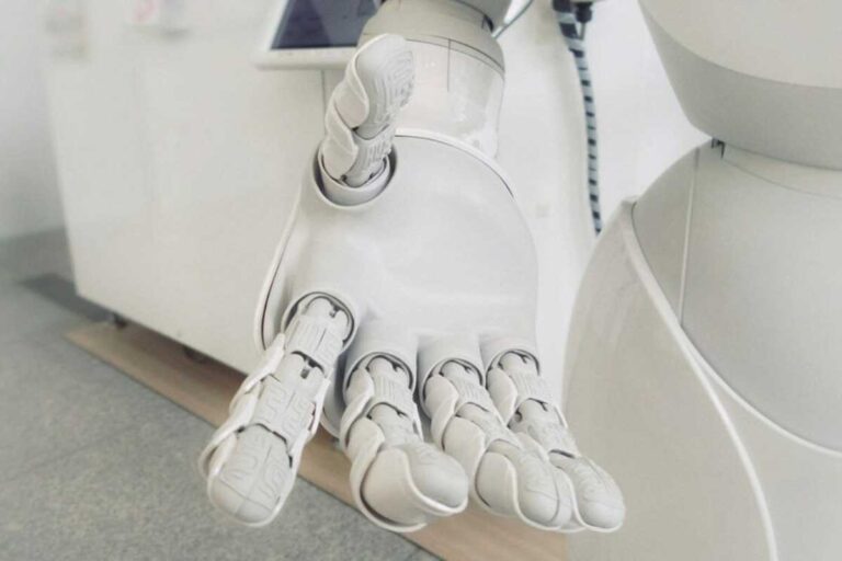 Inteligência Artificial nas empresas: como aumentar seus lucros e  reduzir os custos