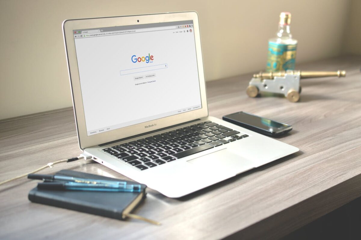 Como uma agência de marketing digital pode melhorar sua presença no Google