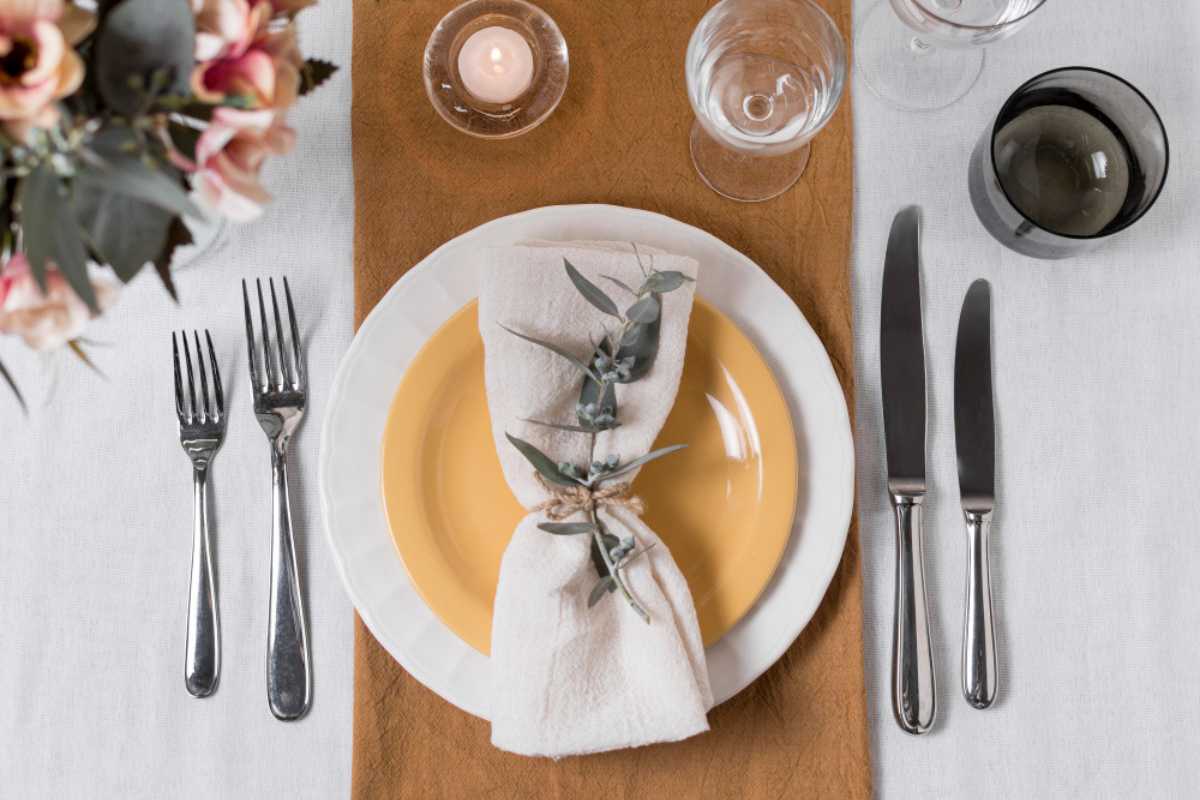 Como escolher louças e acessórios ideais para sua mesa posta