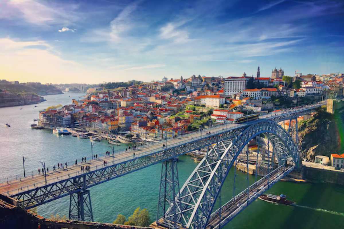 Viver em Portugal em 2026 As melhores cidades para expatriados e trabalhadores remotos Viver em Portugal em 2026 As melhores cidades para expatriados e trabalhadores remotos
