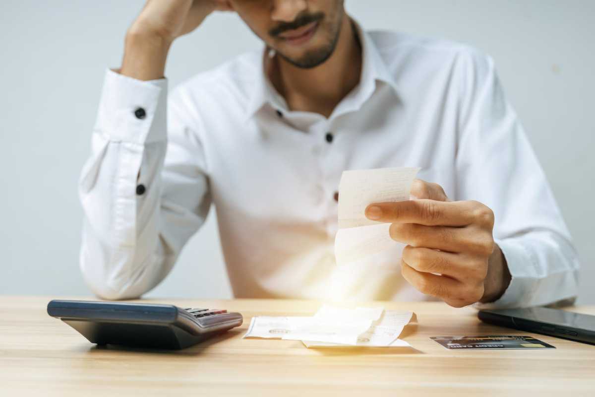 Trabalhadores com carteira assinada ampliam busca por crédito com parcelas mais previsíveis Trabalhadores com carteira assinada ampliam busca por crédito com parcelas mais previsíveis